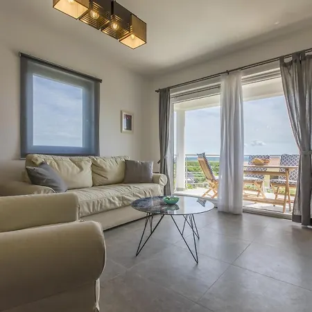 Ferienhaus Family Friendly House With A Swimming Pool Garica, Krk - 19507 *
