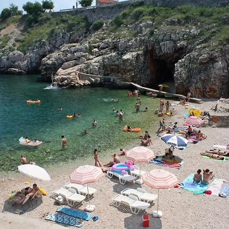 Casa vacanze Family Friendly House With A Swimming Pool Garica, Krk - 19507 Kras