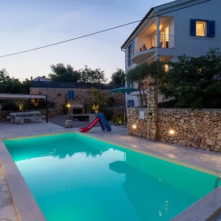 Family Friendly House With A Swimming Pool Garica, Krk - 19507 Feriehus *